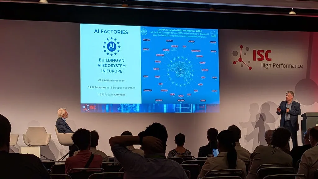 Anders Dam Jensen presenting a map of European AI factories at ISC